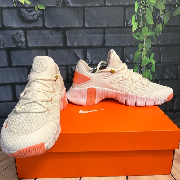 Nike Free Metcon 4 - Picture 2 of 10